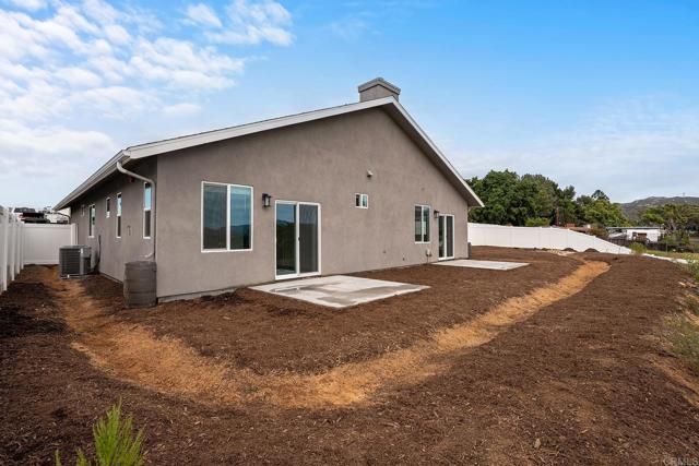 1707 Terrace Hill Dr, El Cajon, CA 92021