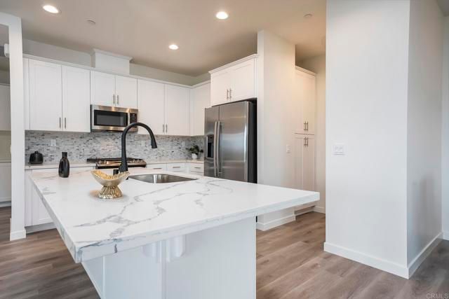 1707 Terrace Hill Dr, El Cajon, CA 92021