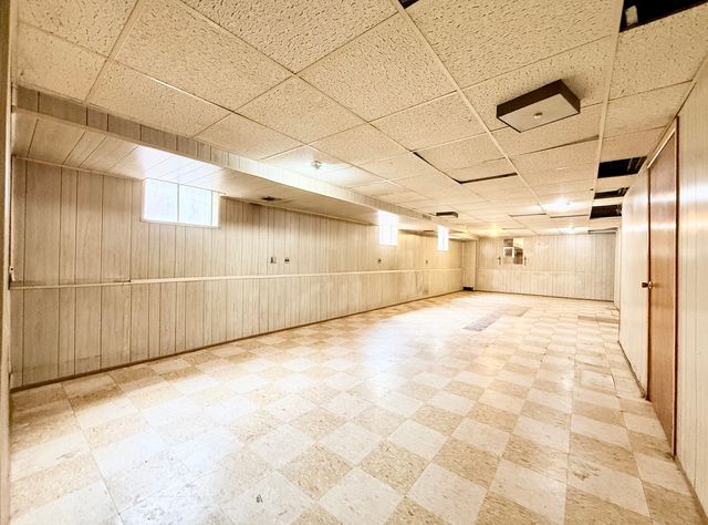 3400 W Shakespeare Avenue, Chicago, IL 60647