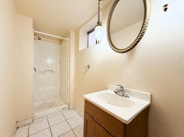 3400 W Shakespeare Avenue, Chicago, IL 60647