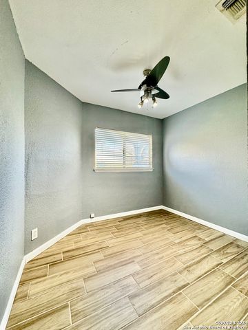 9115 Valley Bend, San Antonio, TX 78250