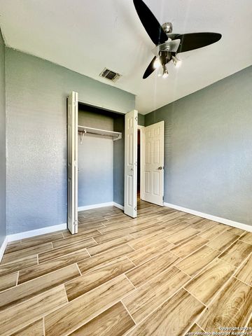 9115 Valley Bend, San Antonio, TX 78250