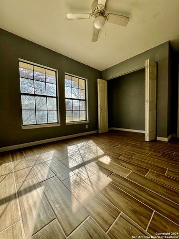9115 Valley Bend, San Antonio, TX 78250