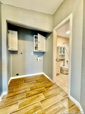 9115 Valley Bend, San Antonio, TX 78250