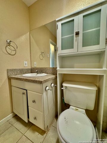 9115 Valley Bend, San Antonio, TX 78250
