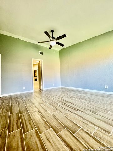 9115 Valley Bend, San Antonio, TX 78250