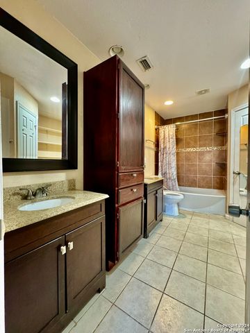 9115 Valley Bend, San Antonio, TX 78250