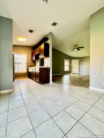 9115 Valley Bend, San Antonio, TX 78250