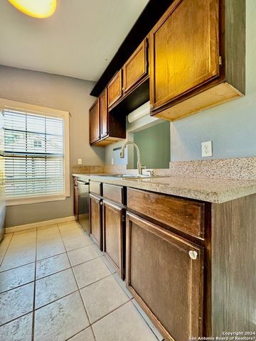 9115 Valley Bend, San Antonio, TX 78250