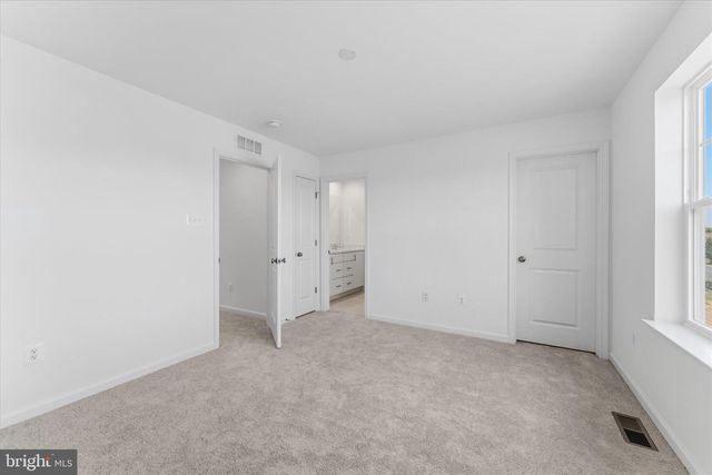 501 FONTANA CIR, Martinsburg, WV 25403