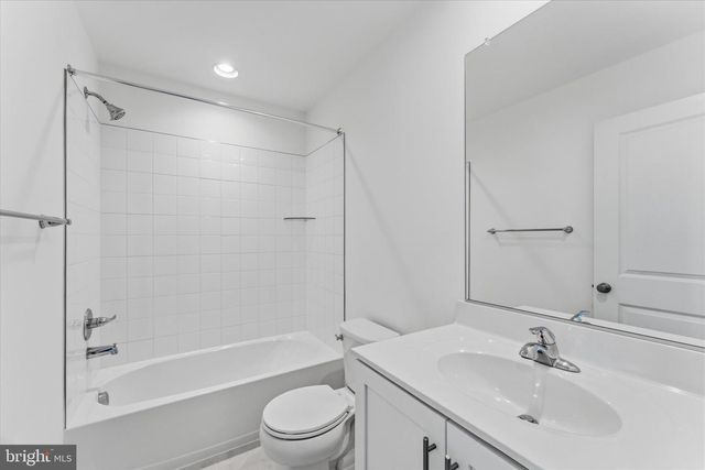 501 FONTANA CIR, Martinsburg, WV 25403