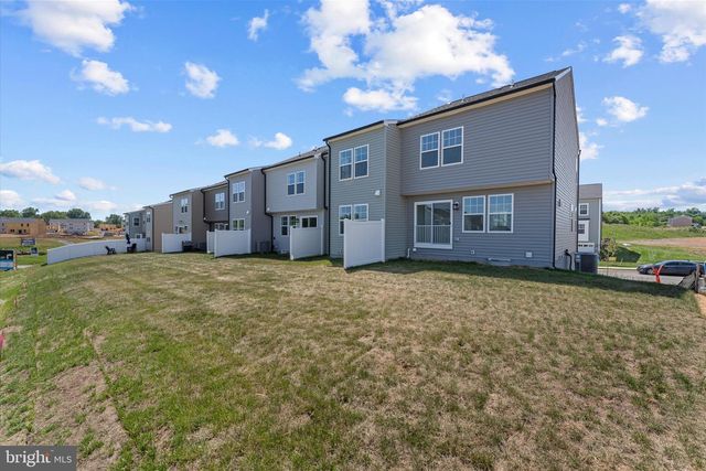 501 FONTANA CIR, Martinsburg, WV 25403