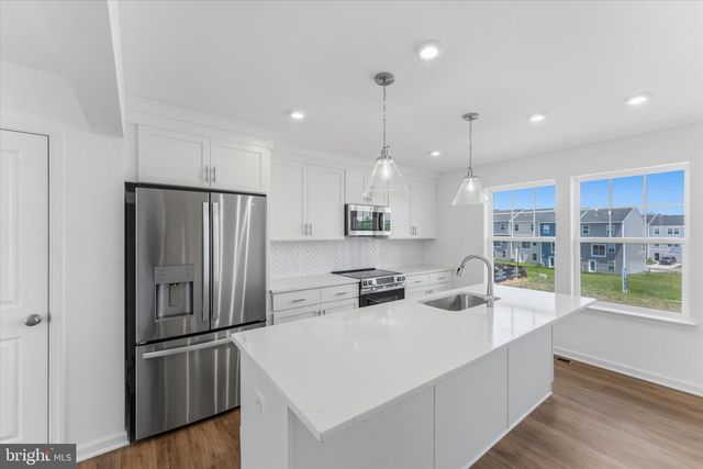501 FONTANA CIR, Martinsburg, WV 25403