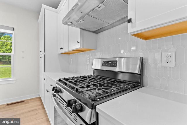 323 KELSO DR, Camp Hill, PA 17011