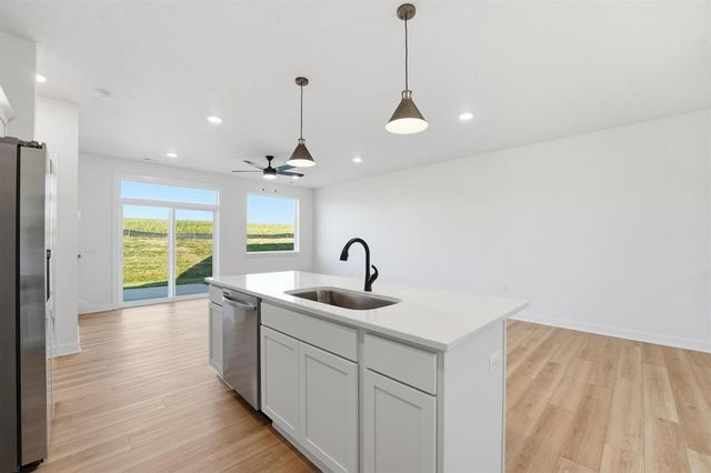 3011 Bracken Place, Norwalk, IA 50211