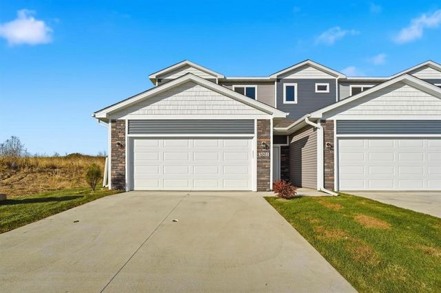 3011 Bracken Place, Norwalk, IA 50211