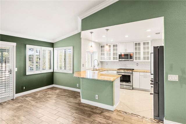 1598 Oakdale Court, Upland, CA 91786