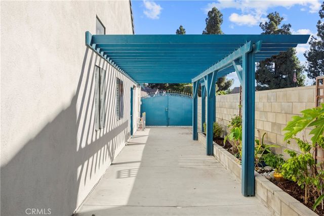 1598 Oakdale Court, Upland, CA 91786