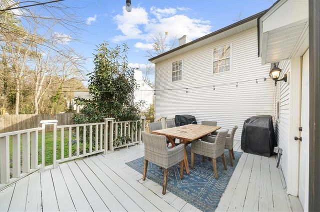 240 Park Bridge Lane, Roswell, GA 30075