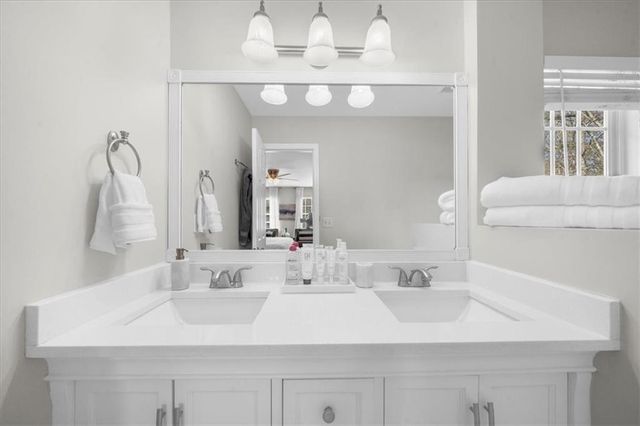 240 Park Bridge Lane, Roswell, GA 30075