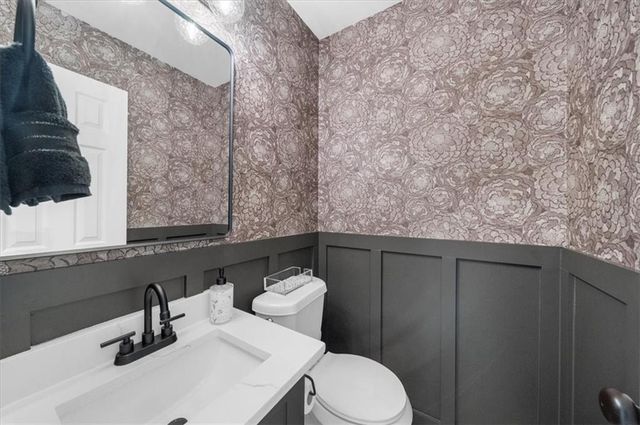 240 Park Bridge Lane, Roswell, GA 30075