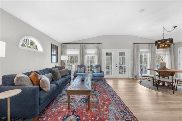 240 Park Bridge Lane, Roswell, GA 30075