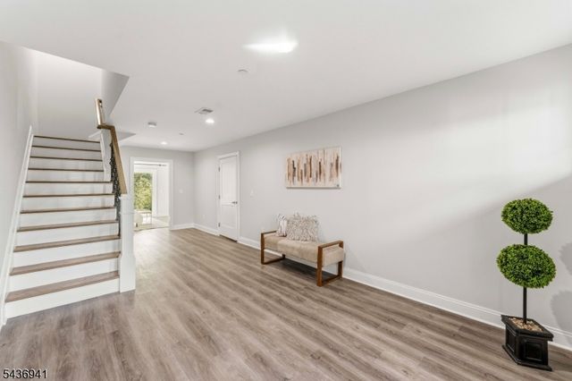 19 Riverbend Ct, New Providence Boro, NJ 07974