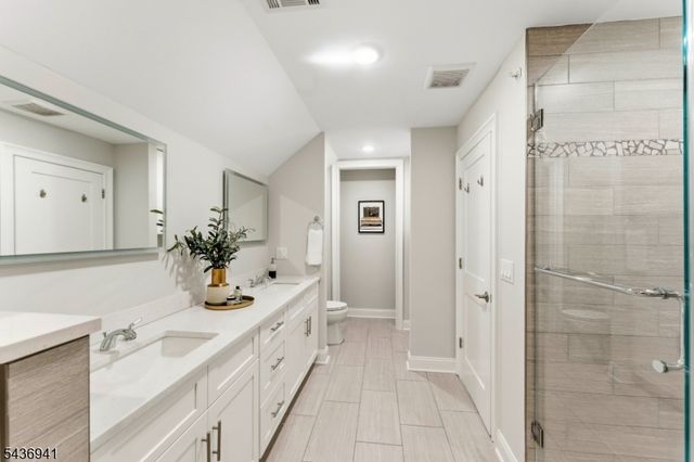 19 Riverbend Ct, New Providence Boro, NJ 07974