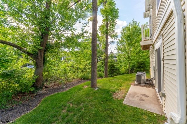 19 Riverbend Ct, New Providence Boro, NJ 07974