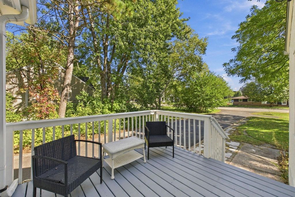 2359 Victoria Street N, Roseville, MN 55113 — photo 4