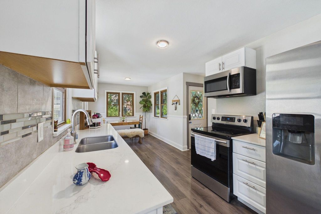 2359 Victoria Street N, Roseville, MN 55113 — photo 5