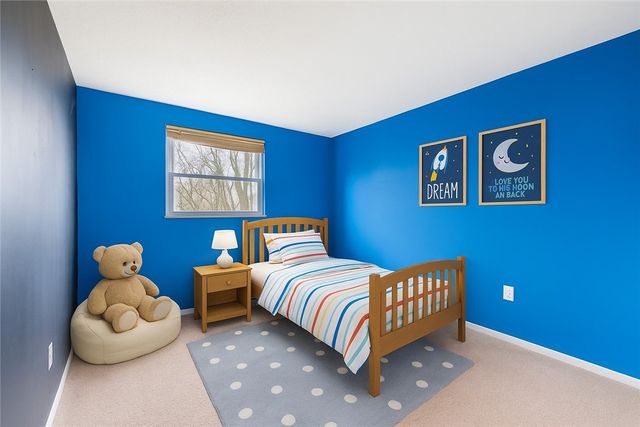 1069 Highfield Rd, Bethel Park, PA 15102