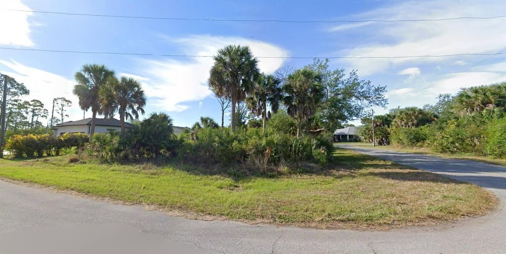 12123 FEDERAL AVENUE, Port Charlotte, FL 33953