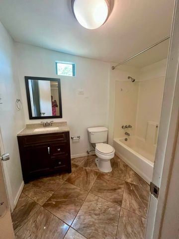 2965 Clovis Avenue, Dallas, TX 75233