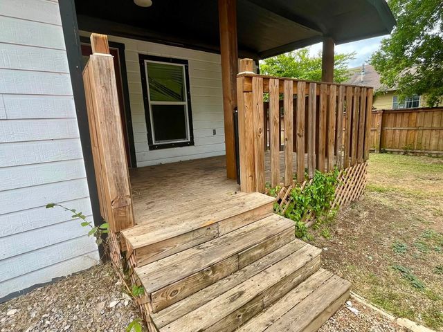 2965 Clovis Avenue, Dallas, TX 75233