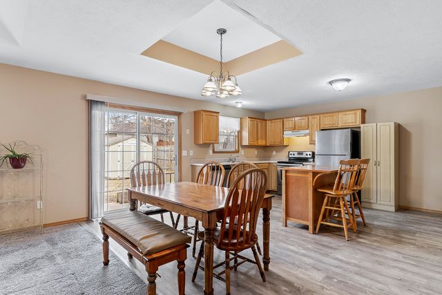 3853 W Lombard Street, Springfield, MO 65802