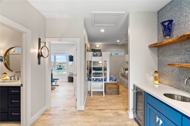 124 Channelview, Rockport, TX 78382