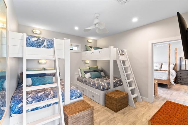 124 Channelview, Rockport, TX 78382