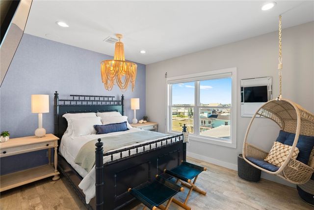 124 Channelview, Rockport, TX 78382