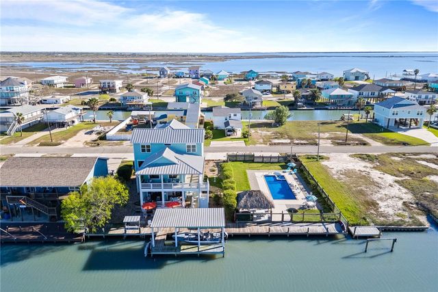 124 Channelview, Rockport, TX 78382