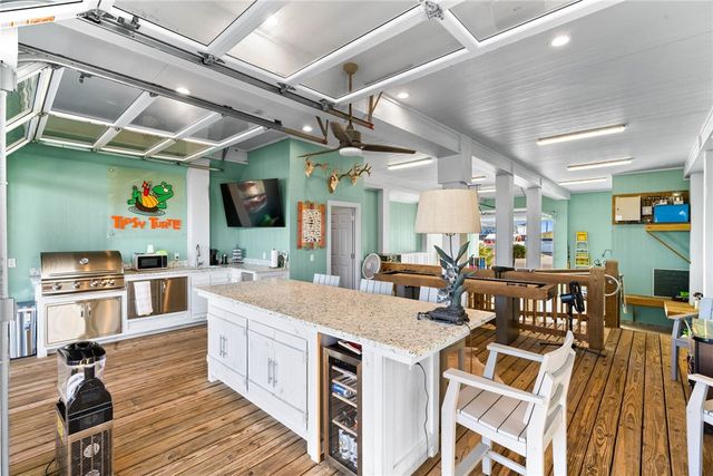 124 Channelview, Rockport, TX 78382