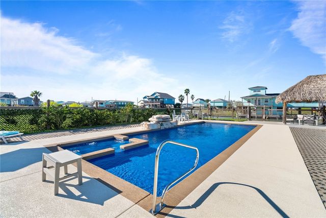 124 Channelview, Rockport, TX 78382