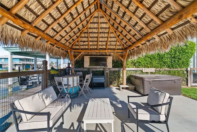 124 Channelview, Rockport, TX 78382