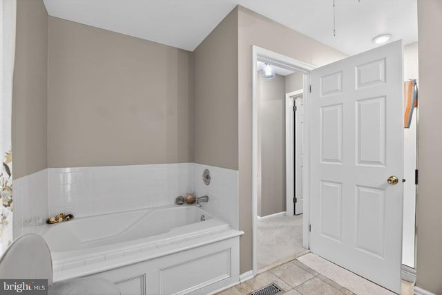 504 MILHOUSE WAY, Chester Springs, PA 19425