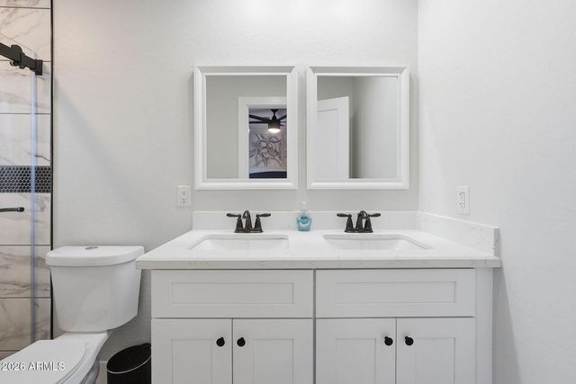 3041 E Elm Street, Phoenix, AZ 85016