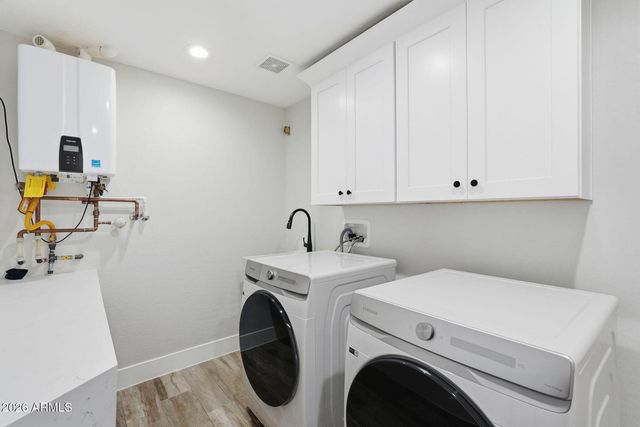 3041 E Elm Street, Phoenix, AZ 85016