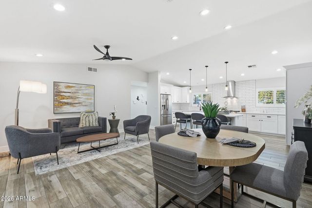 3041 E Elm Street, Phoenix, AZ 85016