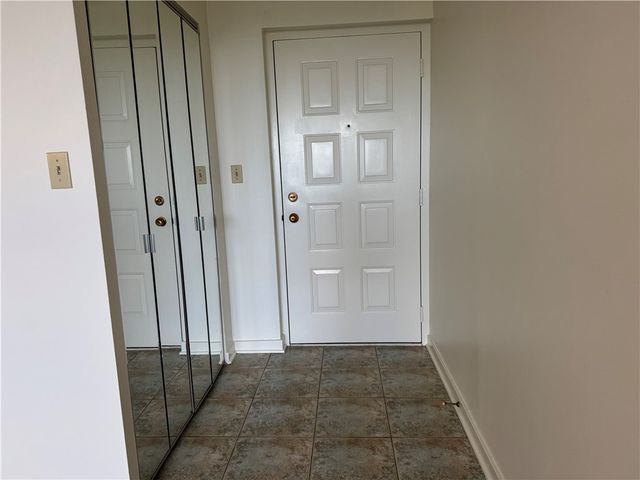 750 Washington Road 409, Mt Lebanon, PA 15228