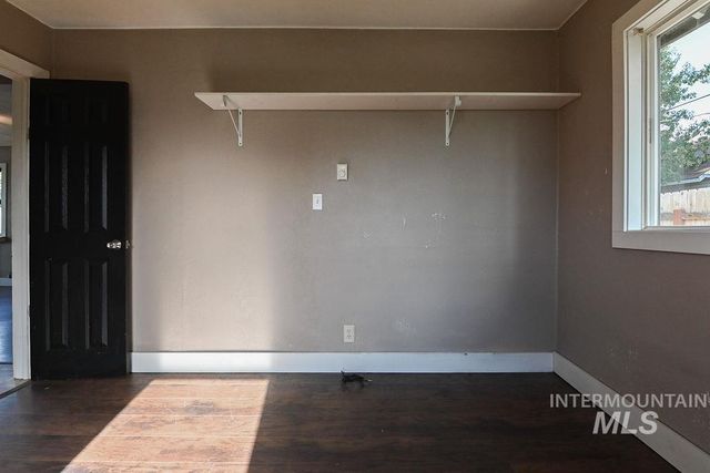 173 NW 7th Ave, Ontario, OR 97914