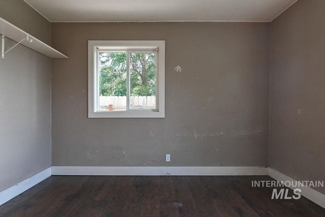 173 NW 7th Ave, Ontario, OR 97914